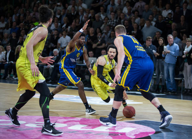 赛中无人匹 赛中无人匹