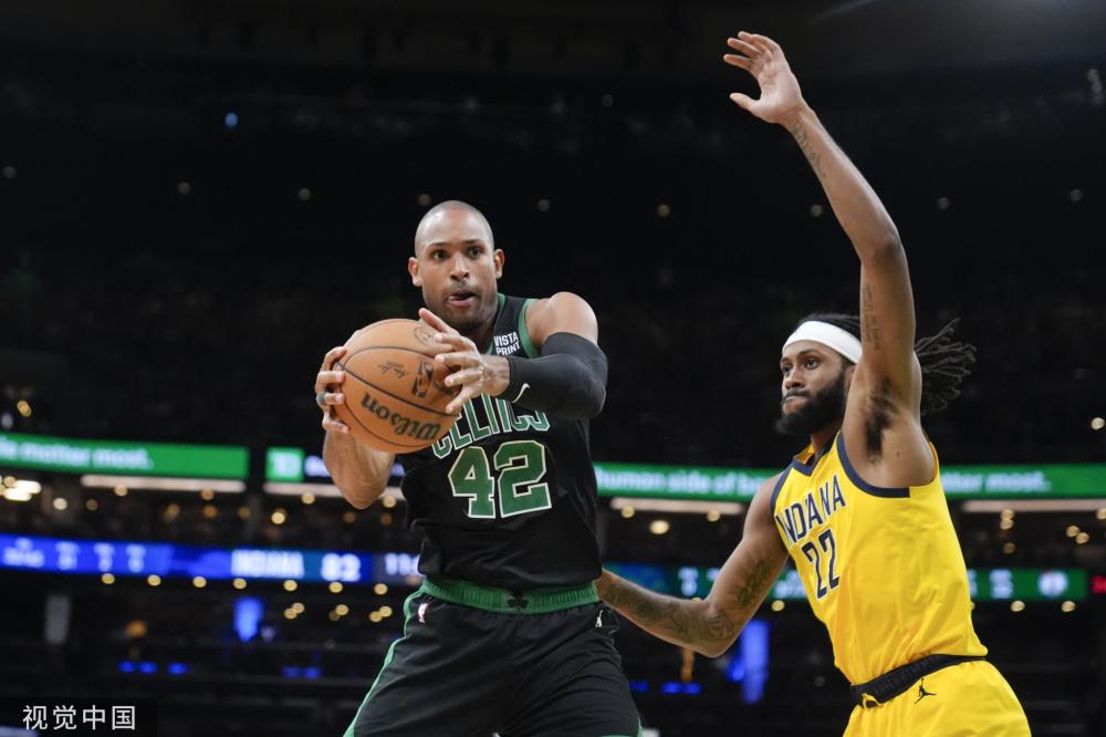 多运动员以 多运动员以