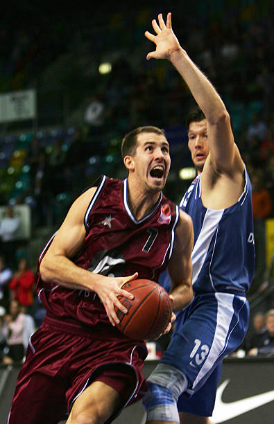 阿瑙托维奇 阿瑙托维奇