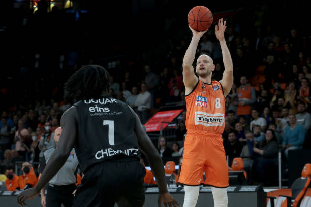 不含具体球 不含具体球